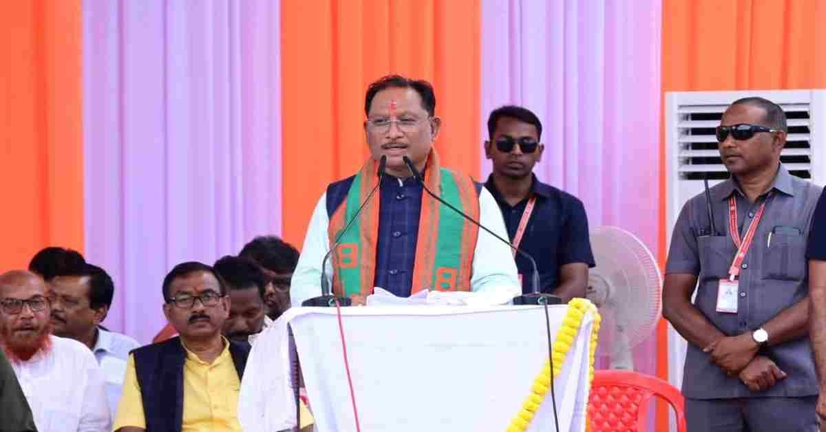 हर घर स्वदेशी, घर-घर स्वदेशी… आत्मनिर्भर भारत संकल्प अभियान कार्यक्रम में शामिल हुए CM साय, स्थानीय उत्पादों के प्रोत्साहन पर दिया जोर